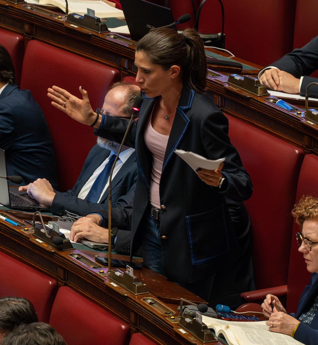 c_appendino's tweet photo. In questa manovra il governo ha detto tanti no. 

No al salario minimo.
No all’aiuto ai lavoratori in cassa integrazione.
No all'aumento di 100€ delle pensioni.
No alla proroga del mercato tutelato per le bollette che ora aumentano del 18% per milioni di cittadini vulnerabili ⤵️ https://t.co/0mzC2nqAJz