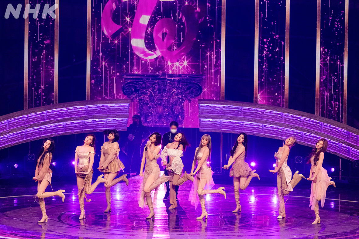 ──────────────

✧✧ #紅白リハ 𝐒𝐭𝐚𝐠𝐞 𝐒𝐡𝐨𝐭! ✧✧

──────────────

【📸】#TWICE

🎵「TT～Feel Special」スーパーメドレーの
パフォーマンスをお楽しみに✨

#NHK紅白 #紅白歌合戦
nhk.or.jp/kouhaku/artist…