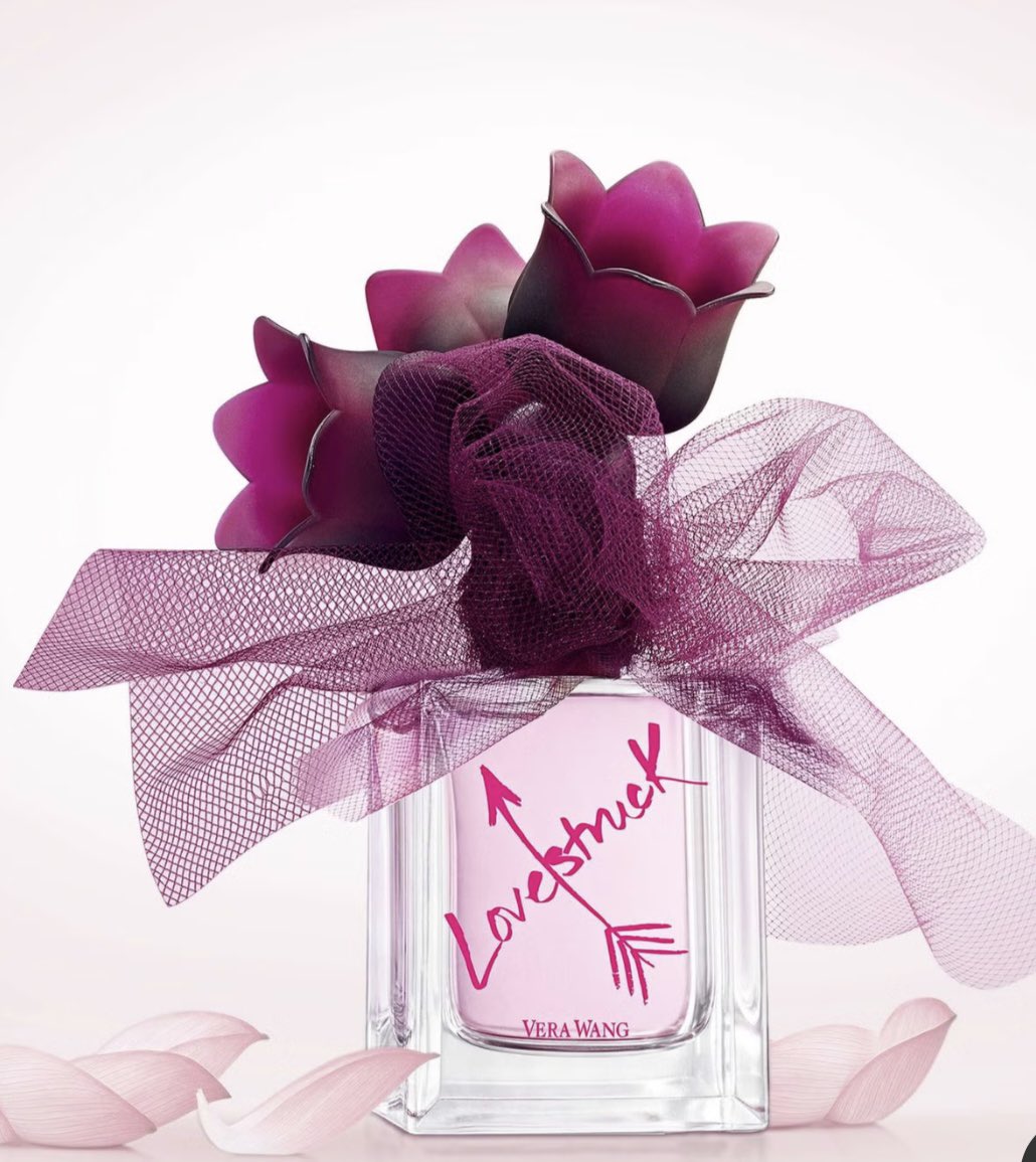elegant_gh's tweet photo. VERA WANG LOVESTRUCK https://t.co/2HQycG4k8z