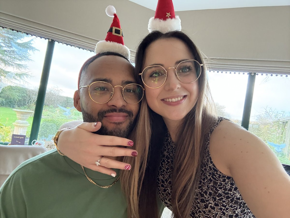 Christmas was truly the most magical day 😭 Forever starts now 💕💍