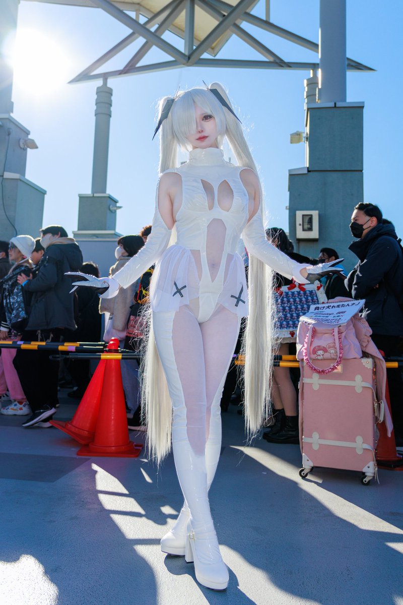 コスプレ / Cosplay】 勝利の女神NIKKE ：シンデレラ 「今日も美しいわ