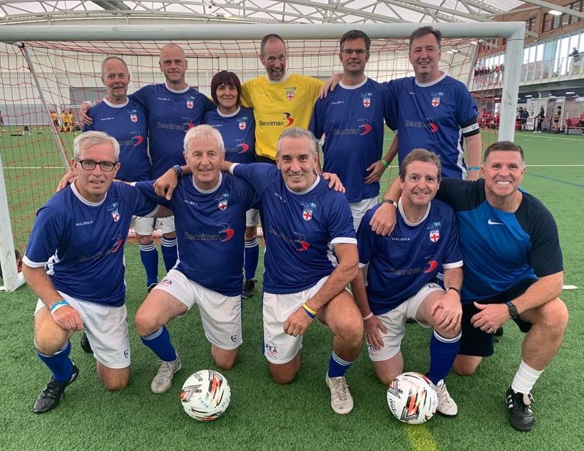 JoeGregory100's tweet image. Sincere thanks also to @bennimangroup for kindly supporting @ParkinsonsPride - the very proud England Parkinson's Walking Football team 🦁⚽