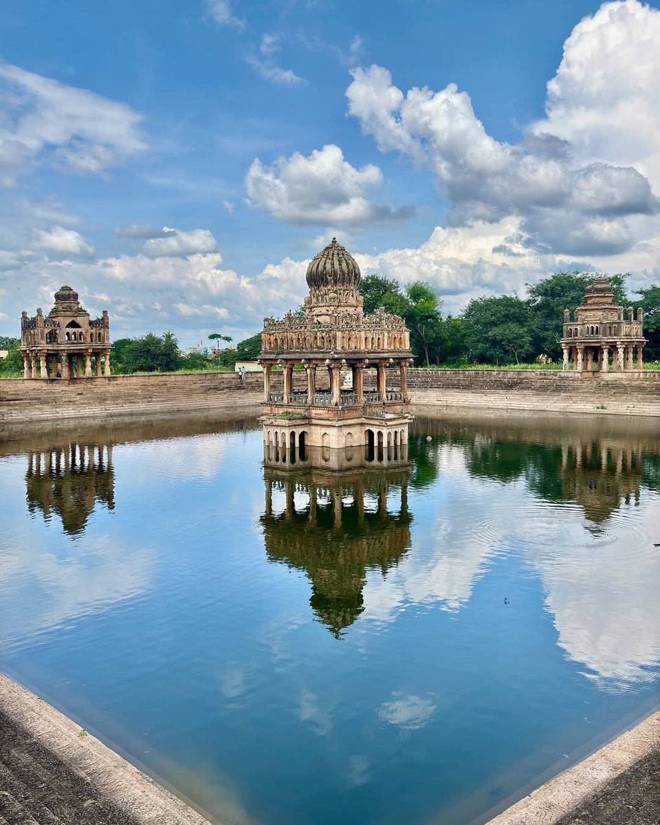 IndiaTourismBa2's tweet image. A trip to Santhebennur is a must, especially for those interested in ancient architecture and history, whose claim to fame is the magnificent Santhebennur Pushkarini.

@KarnatakaWorld @PIBBengaluru

#Karnaraka #India #Davangere #Tourism #IncredibleIndia
