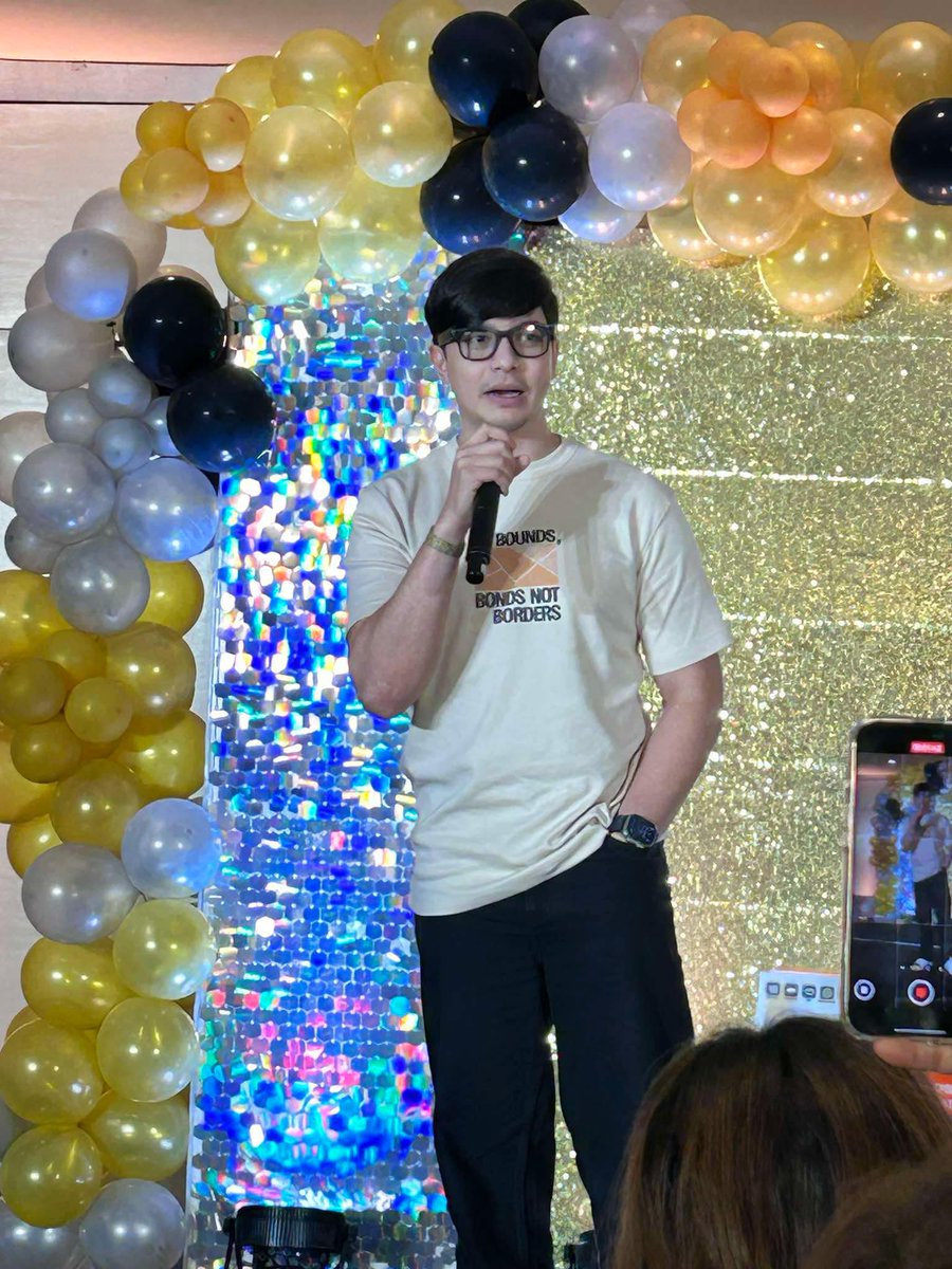 Makakaasa ka <a href="/aldenrichards02/">Alden Richards</a> , andito pa din kami sa 2025 at sa mga darating pang mga taon. We're very excited for your projects next year. Asahan mo 1000% ang suporta namin.
#ALDENRichards