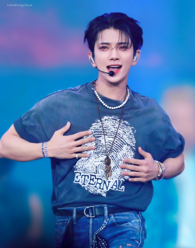 Happy 29th birthday to the amazing, talented and brilliant, vocalist, visual, gracious, Jalsaengyeosseo SEVENTEEN's Joshua!