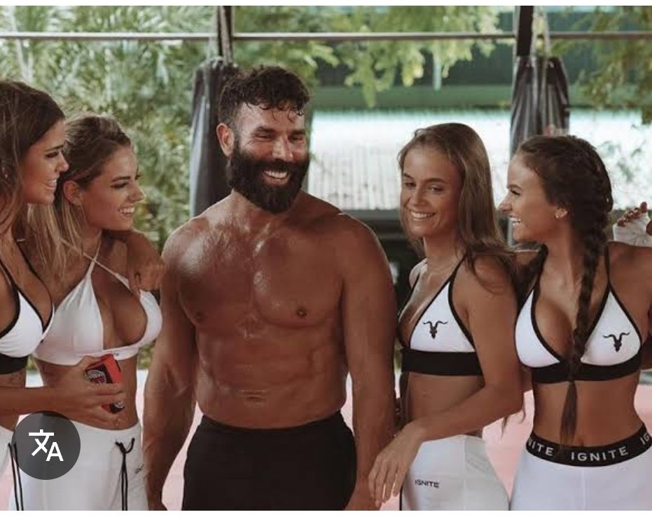 minds_eminent's tweet image. This is Dan Bilzerian.

Trained for 500 days before dropping out of the Navy SEALS. Made MILLIONS in high stakes Poker.

One of the most controversial guys in the past 10 years.

But there’s more to his crazy story than he lets on…