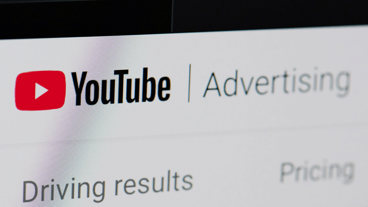 GoogleAdstrends's tweet photo. Measuring YouTube Ad Success with KPIs: A Goal-Oriented Approach.
To effectively measure the success of your YouTube ad campaigns, align your Key Performance Indicators (KPIs) with your specific marketing goals. 1 Here's a breakdown of KPIs for common YouTube ad objectives. https://t.co/7L8TJeXpbP