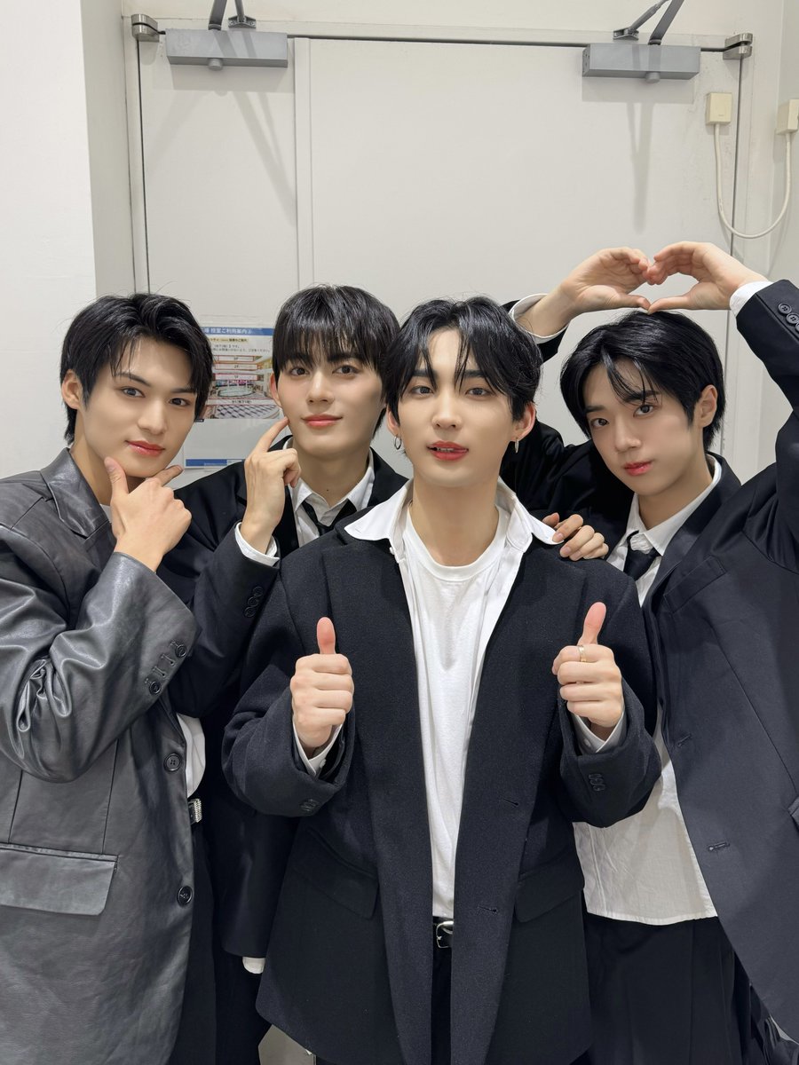 BXB NEXT STEP TOUR @サンシャインシティ噴水広場 初めての公演をご