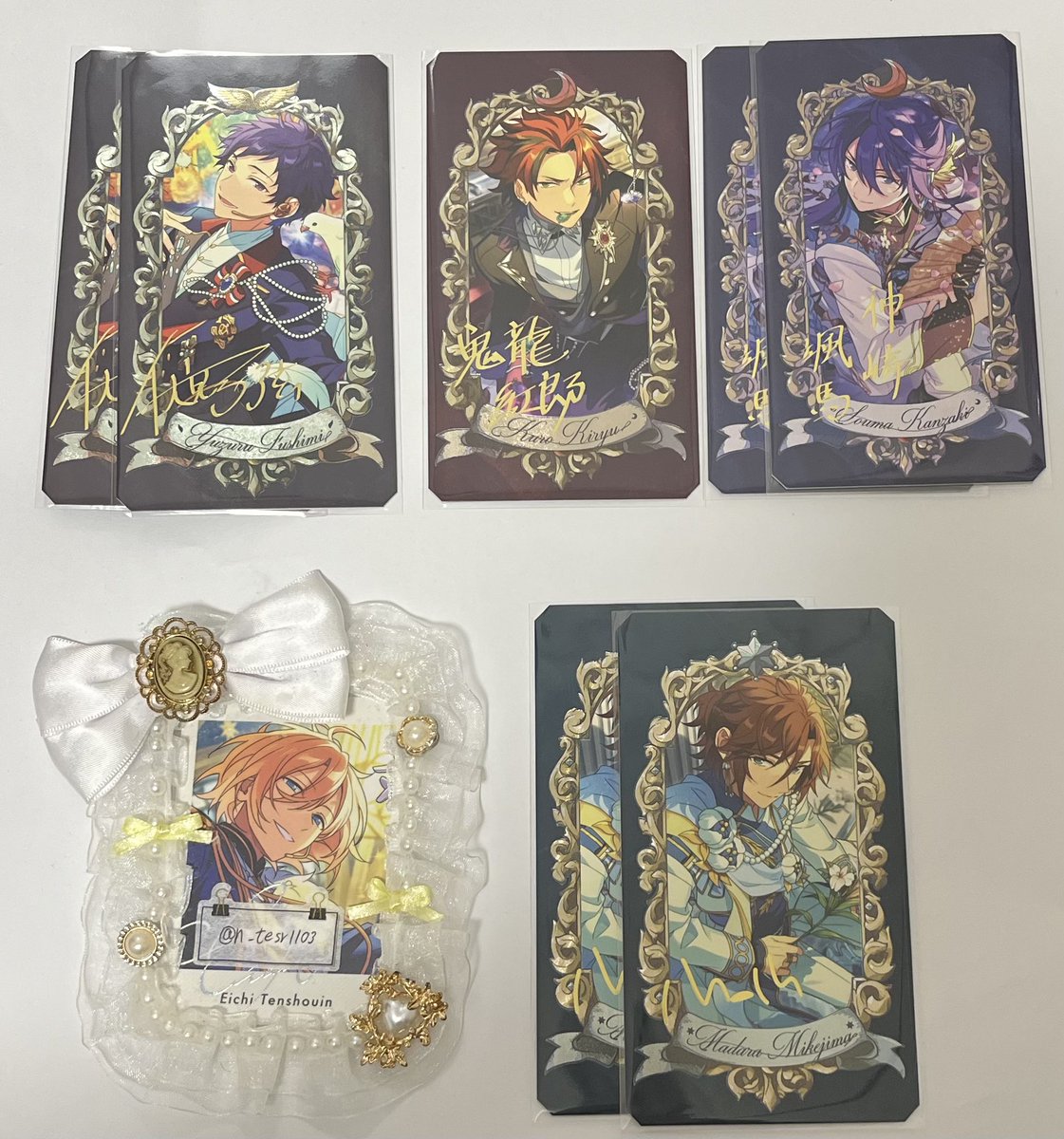 【交換】あんスタ  Museum Card ミュージアムカード

求✧英智

譲✧弓弦 紅郎 颯馬 斑

✿リトリン必読
✿郵送、12/21,22にスタライ大阪、12/30に池袋での交換希望✉

お気軽にお声がけください！🎀