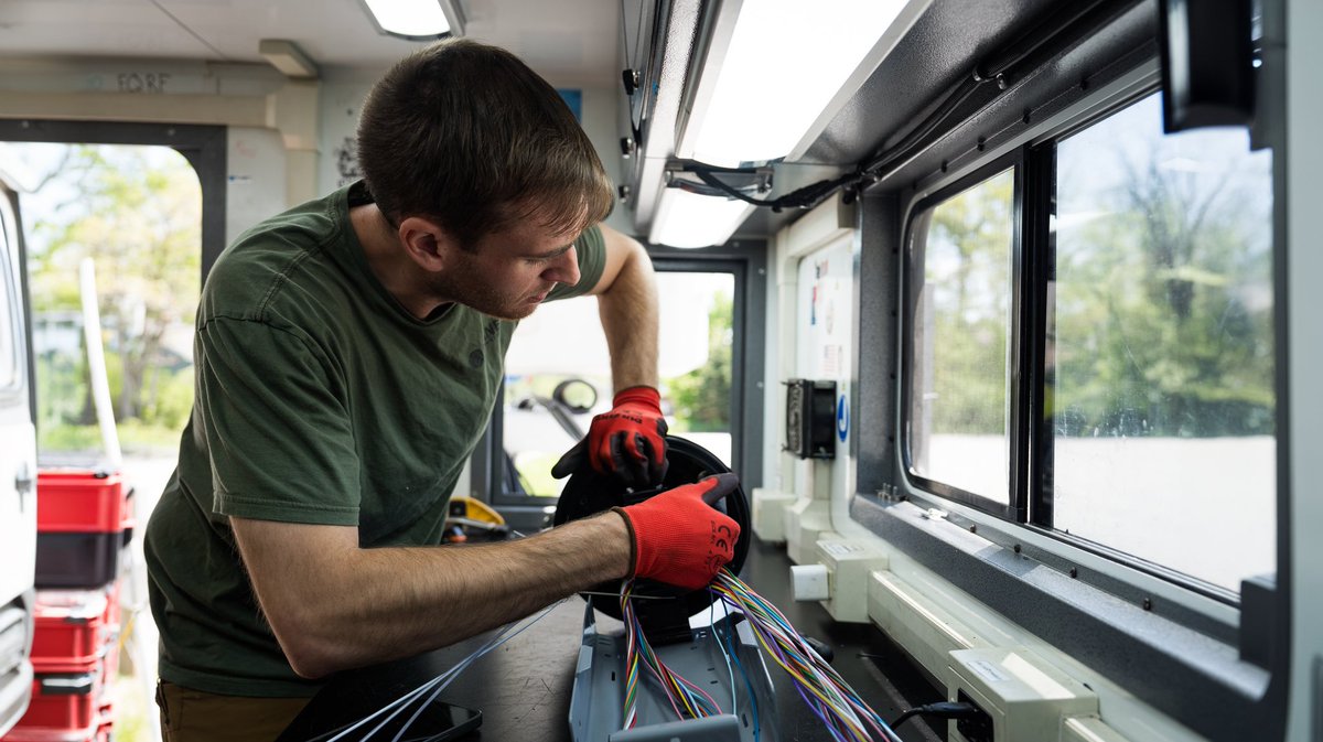 Planet Networks has been providing fiber service in Sparta, NJ for five years. In that time, we have outgrown our original location which houses our equipment. We need to move to a larger space to accommodate additional equipment to service more areas, provide a better