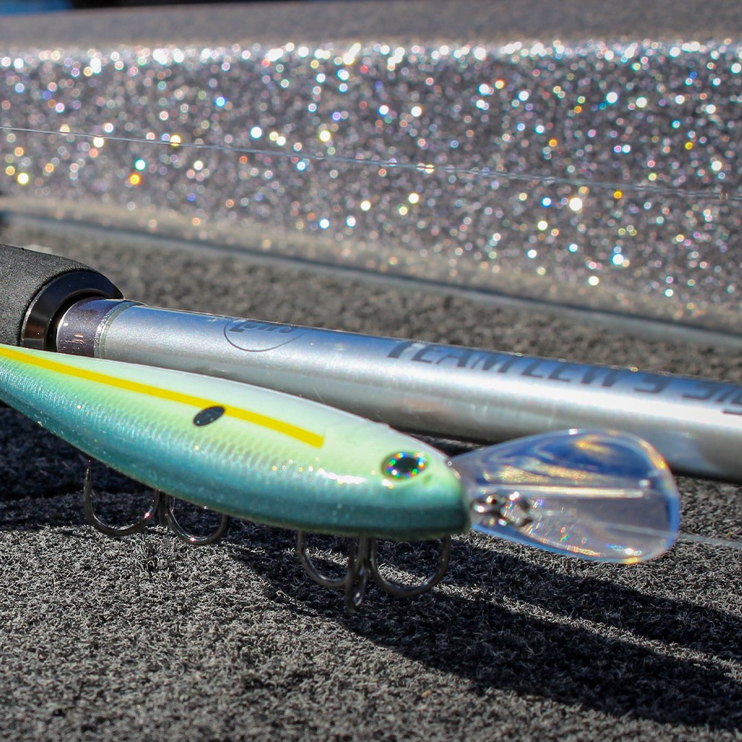 Lews_Fishing's tweet photo. Have you thrown a Jerkbait on the Custom Pro with the Paramag ITB braking system yet? Let's just say it's SMOOOOOOOTTTHHHHH😎 

What's your favorite bait to throw on the all-new Custom Pro? Let us know down below⬇️

#TeamLews #Feelthedifference #ParamagITB #CustomPro https://t.co/Hq40q3hpXK