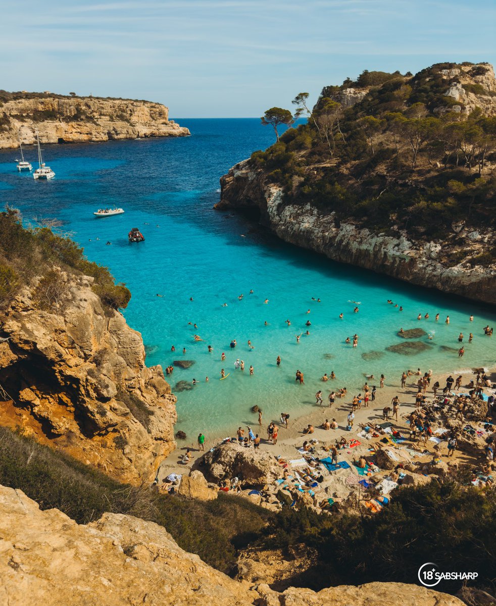 jpandmichelle's tweet photo. Some of the best beaches we’ve been to in the world are in Mallorca ☀️ Here’s a list of our favourites for you to save for your next trip:

1. Cala d’Or
2. Caló des Moro
3. Sa Calobra 
4. Cala Pi

#CoronaSummerTour #Thisisliving #ad https://t.co/JASd4HQiVi