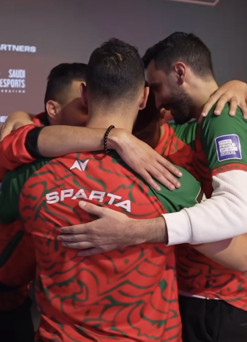 spartaa996's tweet photo. It’s a honor to represent Morocco 🇲🇦 in @fifae World Cup tournament, can’t describe what i felt during that event , Huge moments 🔥Thanks to @frmjeofficiel  for their trust on us as players , and big thanks to my temmates , we’ll try our best to back stronger next year inshalah https://t.co/5npDdetywz