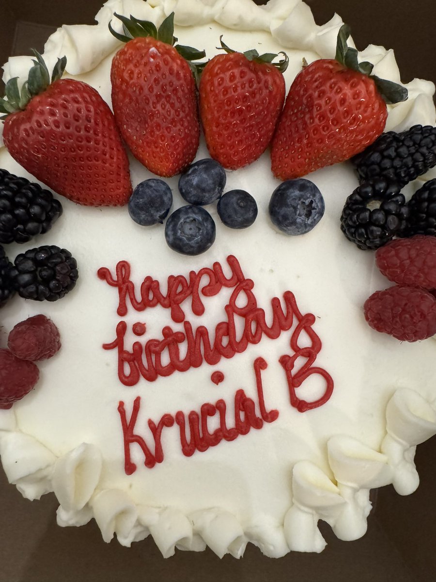 lilCreepySleepy's tweet image. HBD ✊🏾 We Love You ⚡️