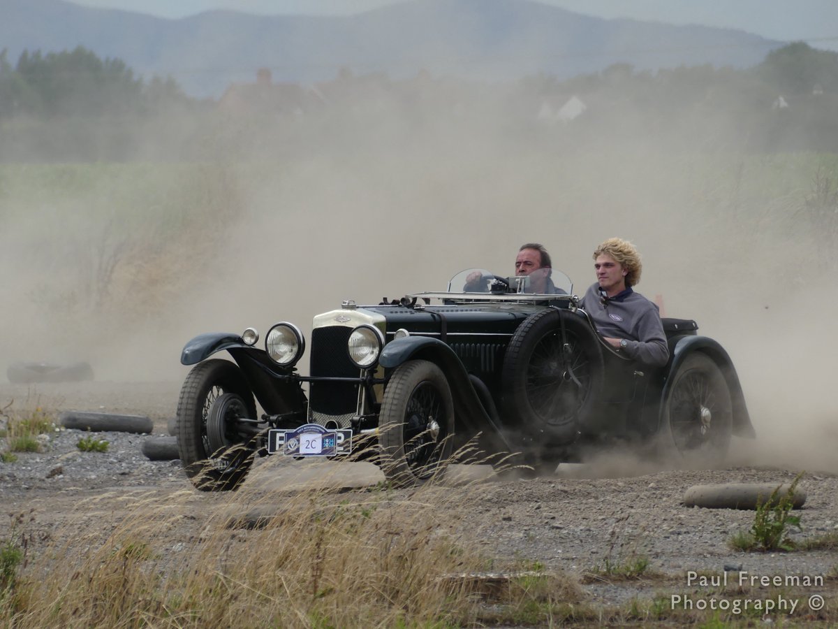 ourmotorsportuk's tweet photo. Congratulations to the Vintage Sports-Car Club’s 90th Anniversary Team, named Motorsport UK’s Organising Team of the Year! 🏆 

This exceptional team delivered nearly a dozen incredible events in one week, celebrating VSCC’s rich history and brought the community together. 🙌 https://t.co/tNT8o6WBl2