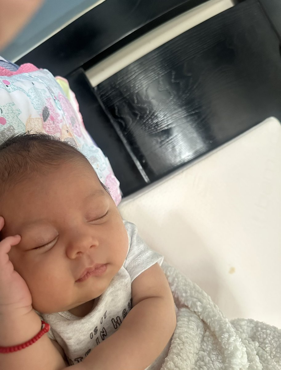 PDenisse15's tweet photo. Te amo mi gordita cachetona ♥️ https://t.co/J8XDqejIp3