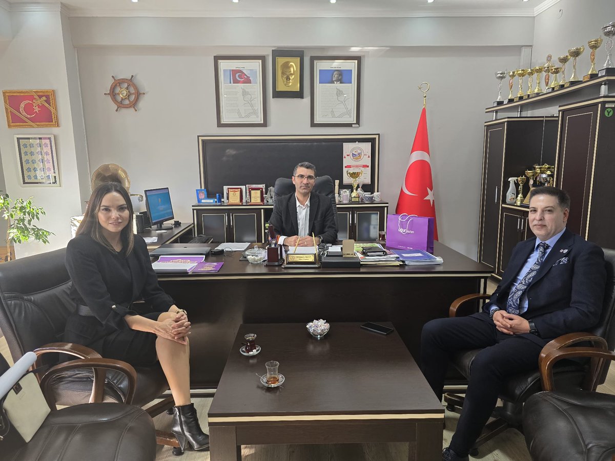 konyaaltiugur_'s tweet photo. YENİ KAYIT DÖNEMİ OKUL ZİYARETLERİMİZ💜
Uğur BurslulukSınavıhakkında bilgilerpaylaştığımızKonyaaltı İlkokulMüd. Sn.MehmetAKAY’a
GaziMustafaKemalİlkokulMüd Sn.AkınÖZKAN'a,SaimeSalih KoncaOrtaokulMüdSn.Erdoğan
ÜNAL'a,HurmaYarbayPınarİlkokulu Müd. Sn.MehmetDEMİRÖZÜ'ne
teşekkürederiz https://t.co/rLsE7rcNpS