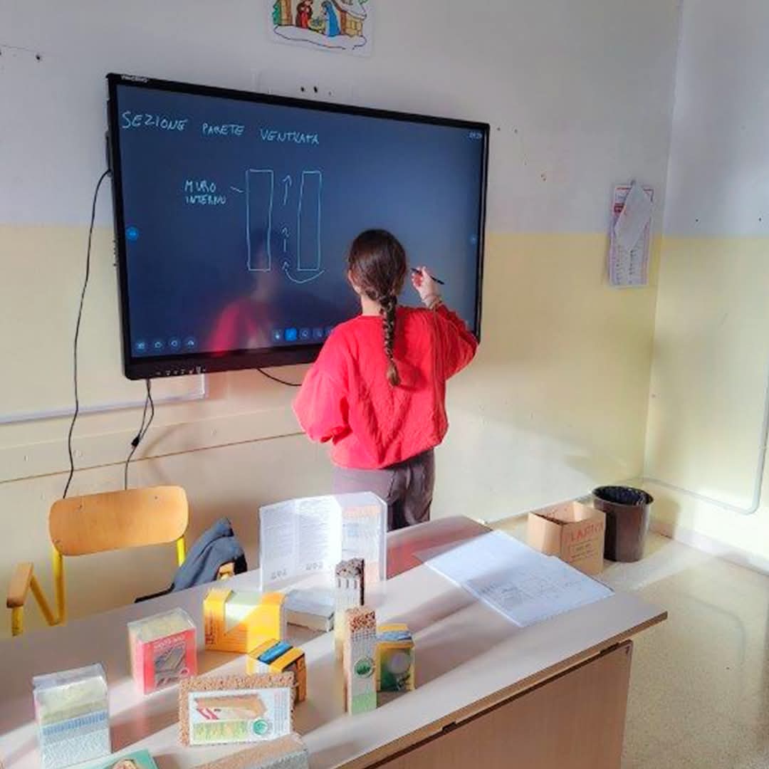 <a href="/formedilbari/">FormedilBari</a>, in collaborazione con le scuole del territorio, continua il percorso di formazione, attraverso moduli specialistici che uniscono teoria e pratica per costruire una solida base professionale.  Con noi, il futuro dell’edilizia è già oggi!