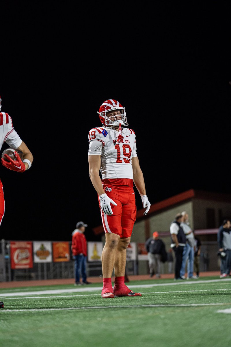 Mark Bowman (@mark_bowman09) on Twitter photo Sophmore Season Highlights
hudl.com/v/2RHUXc
13-0
National Champs
State Champs
CIF SS Champs
1st Team All Trinity League🙏
<a href="/MDFootball/">Mater Dei Football</a> Sophmore Season Highlights
hudl.com/v/2RHUXc
13-0
National Champs
State Champs
CIF SS Champs
1st Team All Trinity League🙏
<a href="/MDFootball/">Mater Dei Football</a>
