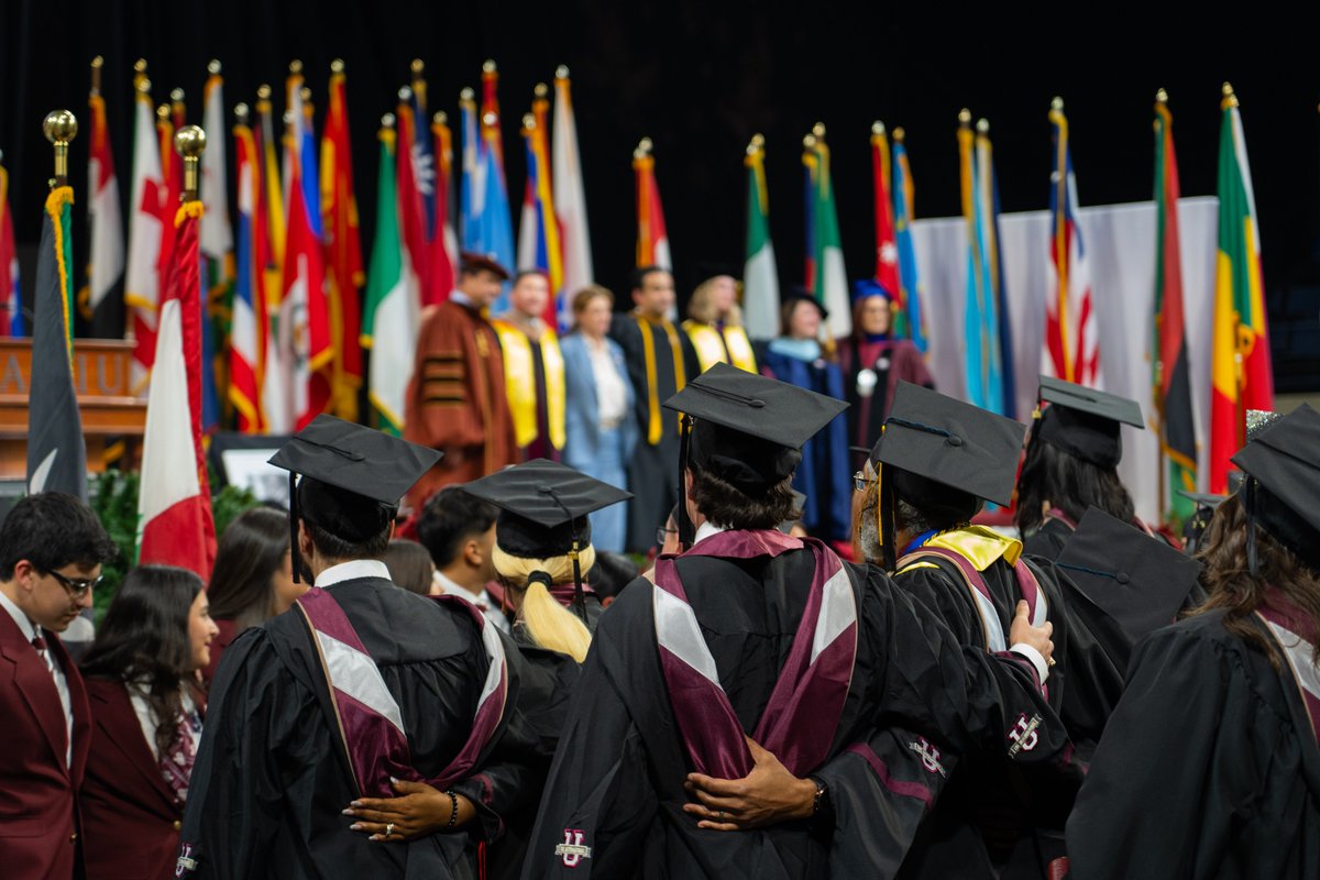 txamiu's tweet photo. Thank you for letting us be part of your story, Dustdevils. Congratulations to our Fall 2024 grads! Now, what’s next? #TAMIUGrad #GradsGoBeyond 🎓💫 https://t.co/4rxMRCwqTH