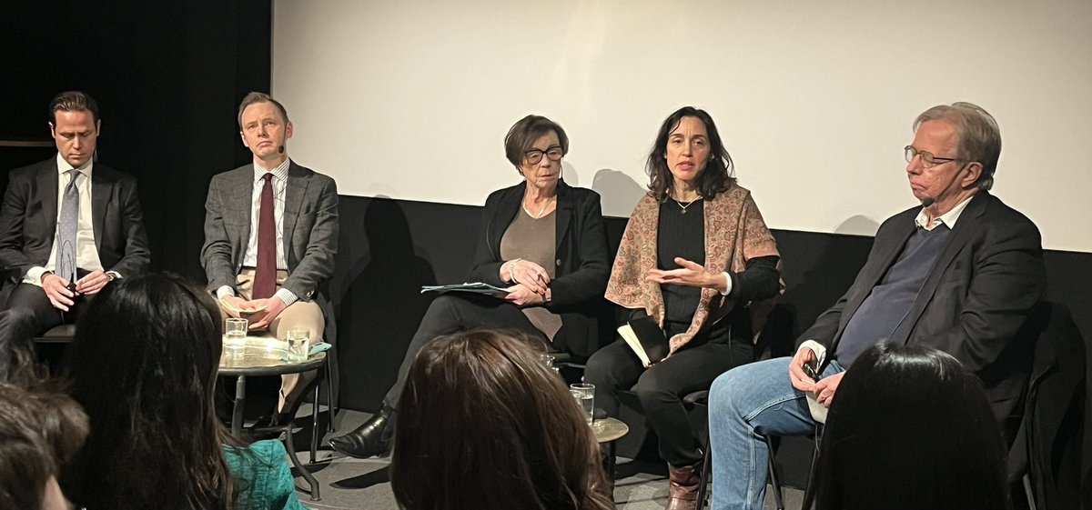 Jakob Hallgren (@hallgrenjakob) on Twitter photo Mycket intressant samtal just nu om hur relationen EU-Kina kommer att utvecklas under den kommande Trumpadministrationen. Eminenta talare & Annika Söder som moderator. <a href="/Europarorelsen/">Europarörelsen</a> <a href="/UISweden/">Utrikespolitiska institutet</a> <a href="/kinacentrum/">Swedish National China Centre</a> <a href="/bjornjerden/">Björn Jerdén</a> <a href="/nkvarnstrom/">Niclas Kvarnström 🇪🇺</a> <a href="/exEUAmbLarsD/">Lars Danielsson</a> <a href="/hsahlberg/">Hanna Sahlberg</a> Mycket intressant samtal just nu om hur relationen EU-Kina kommer att utvecklas under den kommande Trumpadministrationen. Eminenta talare & Annika Söder som moderator. <a href="/Europarorelsen/">Europarörelsen</a> <a href="/UISweden/">Utrikespolitiska institutet</a> <a href="/kinacentrum/">Swedish National China Centre</a> <a href="/bjornjerden/">Björn Jerdén</a> <a href="/nkvarnstrom/">Niclas Kvarnström 🇪🇺</a> <a href="/exEUAmbLarsD/">Lars Danielsson</a> <a href="/hsahlberg/">Hanna Sahlberg</a>