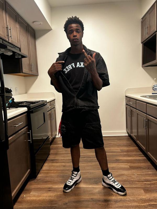 laanero9's tweet photo. Fuck You n Who ever Else👁️ https://t.co/1jEfLzU1Iw