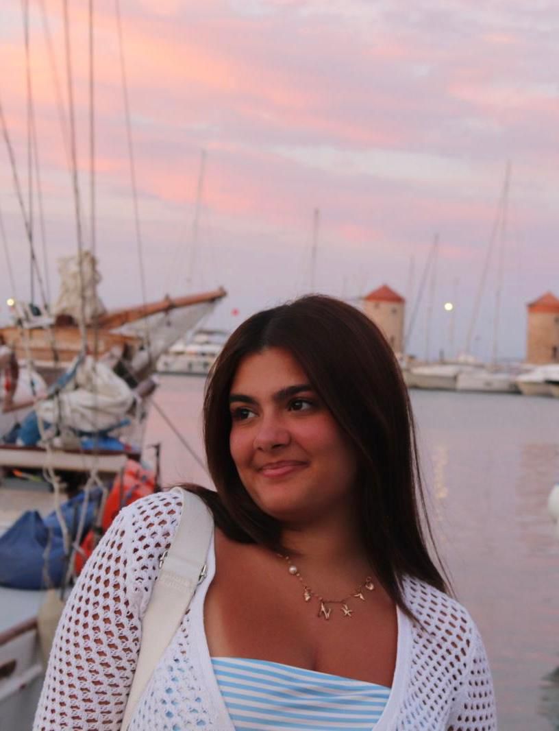 🚨PLEASE SHARE – Urgent search for donors 🚨

Natassa, aged 19, urgently needs a stem cell donor. 
In April she was diagnosed with chronic myeloid leukaemia, but two weeks ago this turned into acute lymphoblastic leukaemia.
#NatassasMissionToRemission