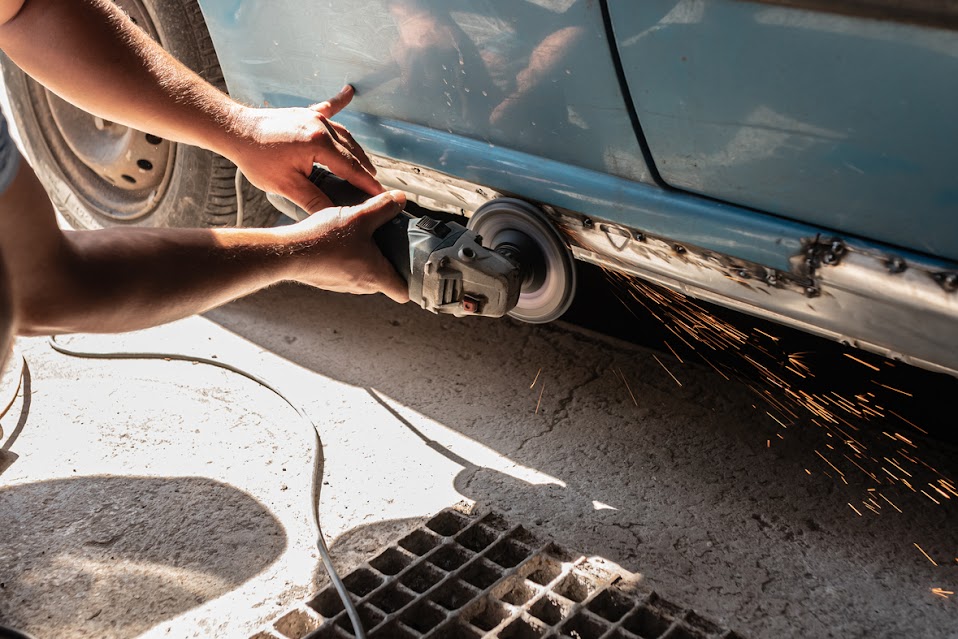 City_AutoBody's tweet photo. Having a problem with your exhaust system? Give the professionals at City Auto Body a try today! https://t.co/IGgoxuRLsz #AutoCollisionRepairsSantaCruz #AutomotivePaintingSantaCruz  #AutoBodyRepairShop https://t.co/RSIMxaIh8z