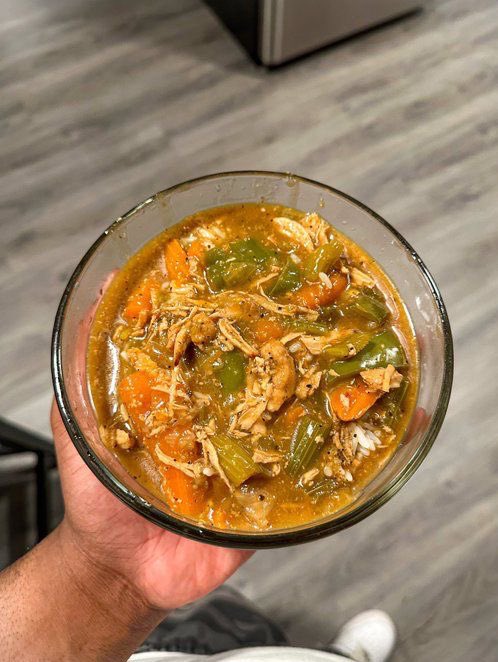 ثريد عشاق الشوربات الشتويه  بأنواعها 
سلسلة من وصفات 🍜 الشوربه الشتويه ❄️