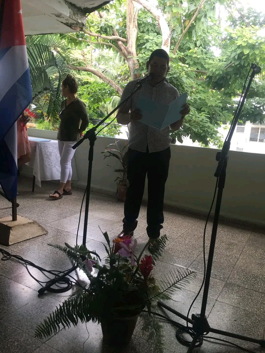 CNCTVGranma's tweet photo. Se realiza Acto por el Aniversario 44 de creado por nuestro Comandante en Jefe Fidel Castro Ruz el Instituto de Investigaciones Agropecuarias Jorge Dimitrov. 
#ProvinciaGranma 
@YudelkisOrtizB 
@YanetsyTerry 
#66AñosEnRevolución https://t.co/by9scpQ4kq