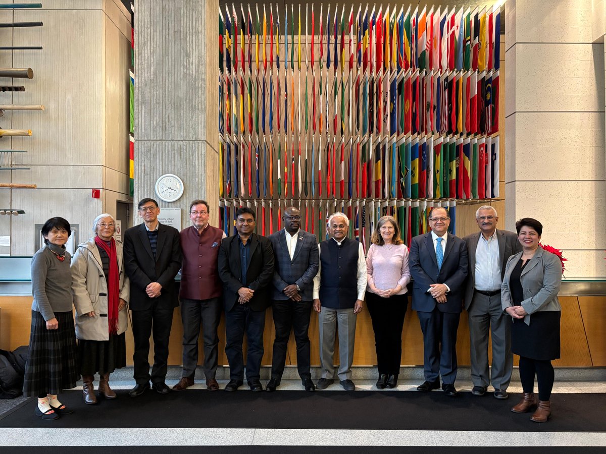 Luis Felipe López-Calva (@lflopezcalva) on Twitter photo It was a pleasure to host the Global Development Network (<a href="/GDNint/">Global Development Network</a>) Board Meeting, chaired by <a href="/Shanta_WB/">Shanta Devarajan</a>, here at the <a href="/WorldBank/">World Bank</a>, and to connect with its esteemed board members.
We had engaging discussions on forward-looking strategies for GDN, that acknowledge the evolving It was a pleasure to host the Global Development Network (<a href="/GDNint/">Global Development Network</a>) Board Meeting, chaired by <a href="/Shanta_WB/">Shanta Devarajan</a>, here at the <a href="/WorldBank/">World Bank</a>, and to connect with its esteemed board members.
We had engaging discussions on forward-looking strategies for GDN, that acknowledge the evolving