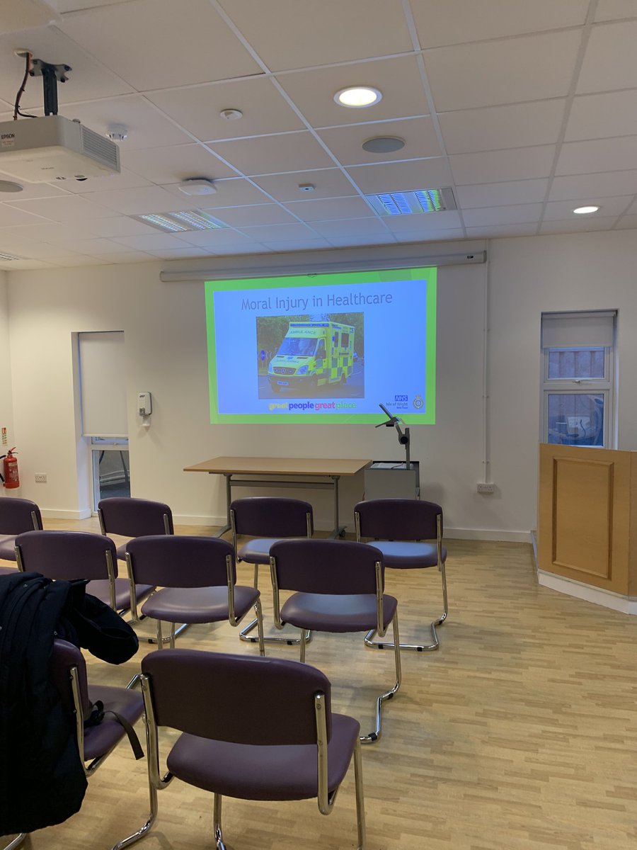sobrox's tweet image. Getting ready for some teaching with the foundation doctors, sharing my experiences from Ambulance will hopefully help them recognise moral injury in themselves and colleagues #Paramedics #MedEd #SharingKnowledge