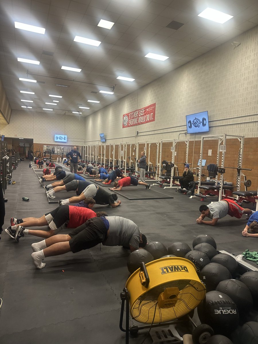 Isaiah Lee (@coachzayyy) on Twitter photo Out looking for future Bengals! Thank you <a href="/coachbbenson57/">@coachbbenson57</a> and Wood Cross High for the hospitality and time! #GoBengals Out looking for future Bengals! Thank you <a href="/coachbbenson57/">@coachbbenson57</a> and Wood Cross High for the hospitality and time! #GoBengals