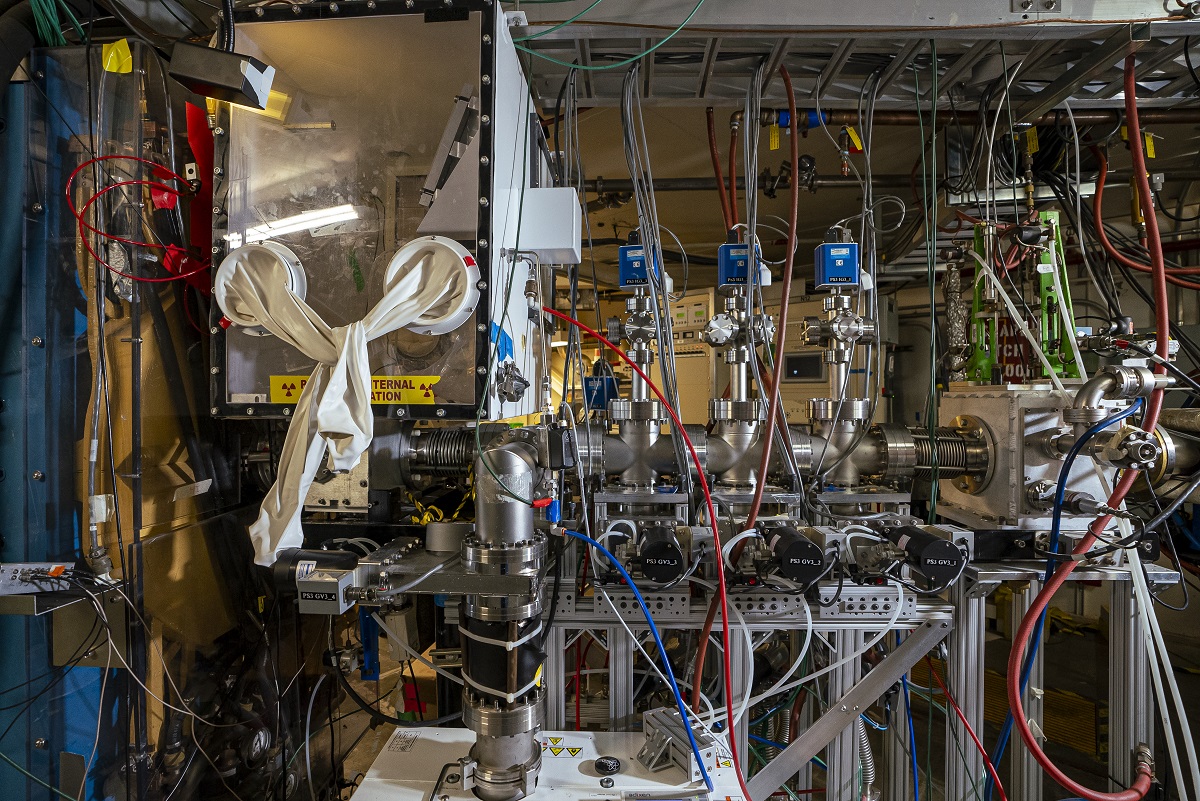 IPHC Strasbourg (@iphc_strasbourg) on Twitter photo Focus de <a href="/CNRS_IN2P3/">CNRS Nucléaire & Particules</a> et le magazine Savoir(s), le quotidien de l’Université de Strasbourg, sur les travaux de Benoit Gall ouvrant une nouvelle voie pour synthétiser et observer l’élément 120, au delà de tous les éléments connus du tableau de Mendeleïev.
➡️iphc.cnrs.fr/actualite/actu… Focus de <a href="/CNRS_IN2P3/">CNRS Nucléaire & Particules</a> et le magazine Savoir(s), le quotidien de l’Université de Strasbourg, sur les travaux de Benoit Gall ouvrant une nouvelle voie pour synthétiser et observer l’élément 120, au delà de tous les éléments connus du tableau de Mendeleïev.
➡️iphc.cnrs.fr/actualite/actu…