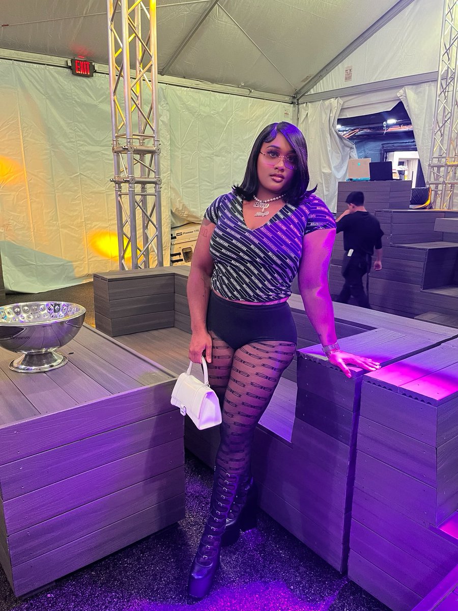 mingd___'s tweet image. little miss get money🫶🏼