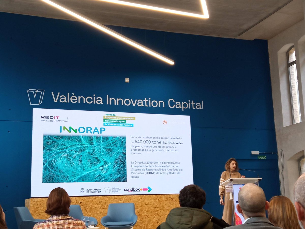 aimplas's tweet photo. La semana pasada estuvimos en la Presentación del Sandbox Urbano de València, organizada por @Redit_es y el @AjuntamentVLC.
Nuestra compañera Sonia Albein, investigadora líder en Economía Circular y Sostenibilidad, presentó el proyecto #INNORAP. https://t.co/WmQ1mJmaYX