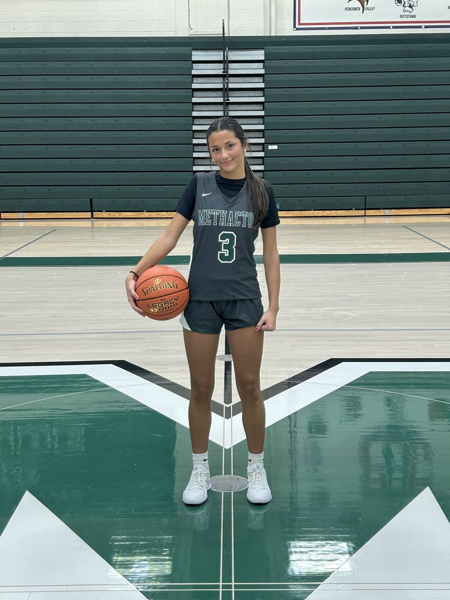 MHS_GirlsBBall's tweet photo. Player of the Week 2 is Soph. Lila Cingiser. Her play at point guard has grown on the offensive side of the floor. She started the season with a 10pt performance in the win over Rustin. Defensively she has become a top defender on the team. She is a leader on and off the floor. https://t.co/CxNEZlIUbl