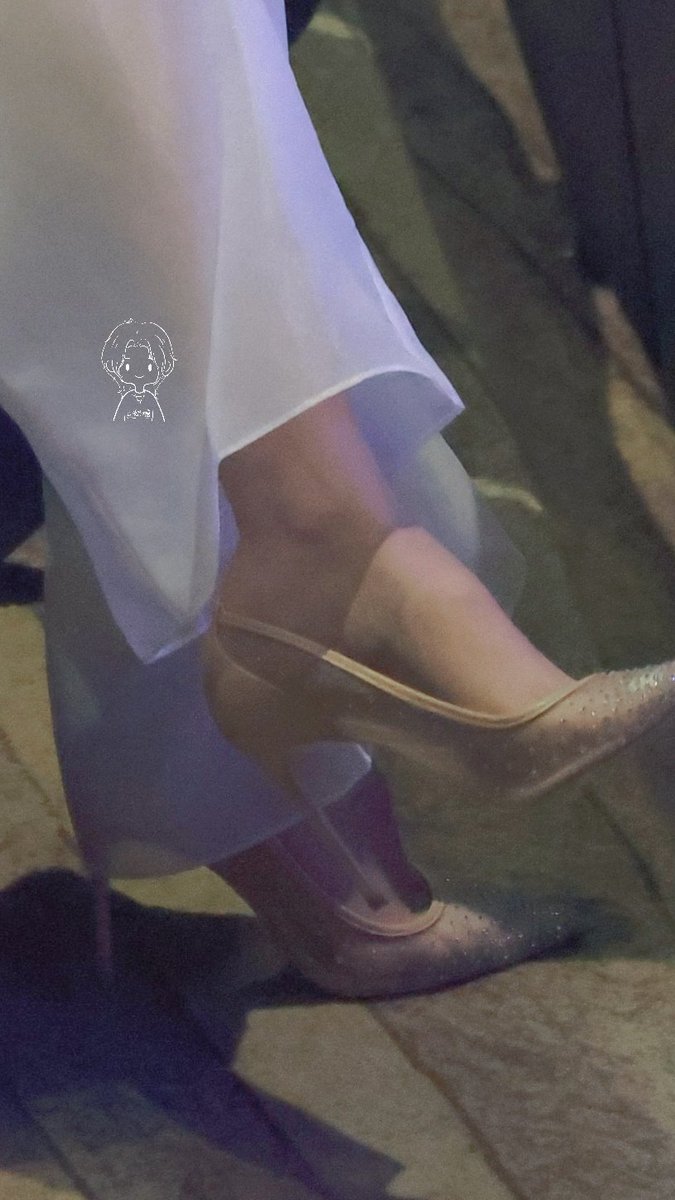 She has a dangerously captivating charm.
<a href="/malisorn00/">Faye Malisorn</a> 

PERFECT COUPLE FAYEYOKO
#FayeYokoxYuniverse
#FayeYoko