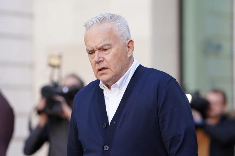 UnityNewsNet's tweet photo. BREAKING NEWS🔥

Jac Davies, the paedo paid by Huw Edwards for images of kids being raped, has been given ZERO PRISON TIME.

Images found on his phone showed BABIES being raped.

Davies said in a group chat about how he wanted to "destroy newborns" and went into "graphic detail" about what he would do to them.

BRITISH JUSTICE IS SICK!