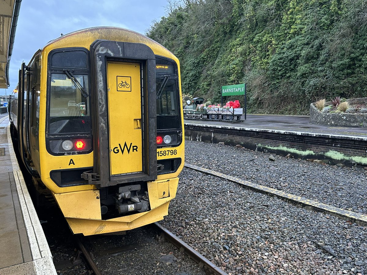 Ana The Guard tweet media