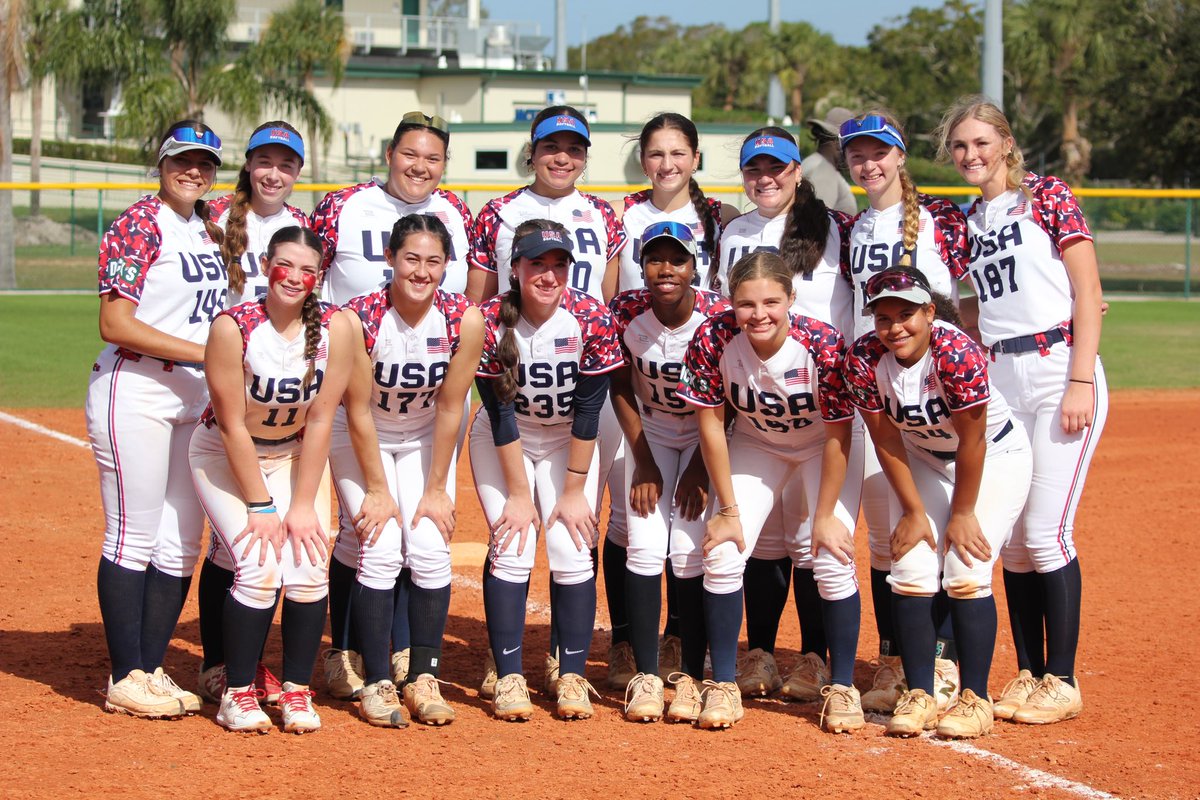 tomiageter2026's tweet photo. Thank you @USASoftball for inviting me to the National Selection Event giving me an opportunity to try out for the Team USA 18u❤️🤍💙. Huge thank you to the sponsors @oakley @DICKS @PrimeHydrate for supplying us with so much! It was so amazing meeting so many talented players:) https://t.co/0iJEHukbTu