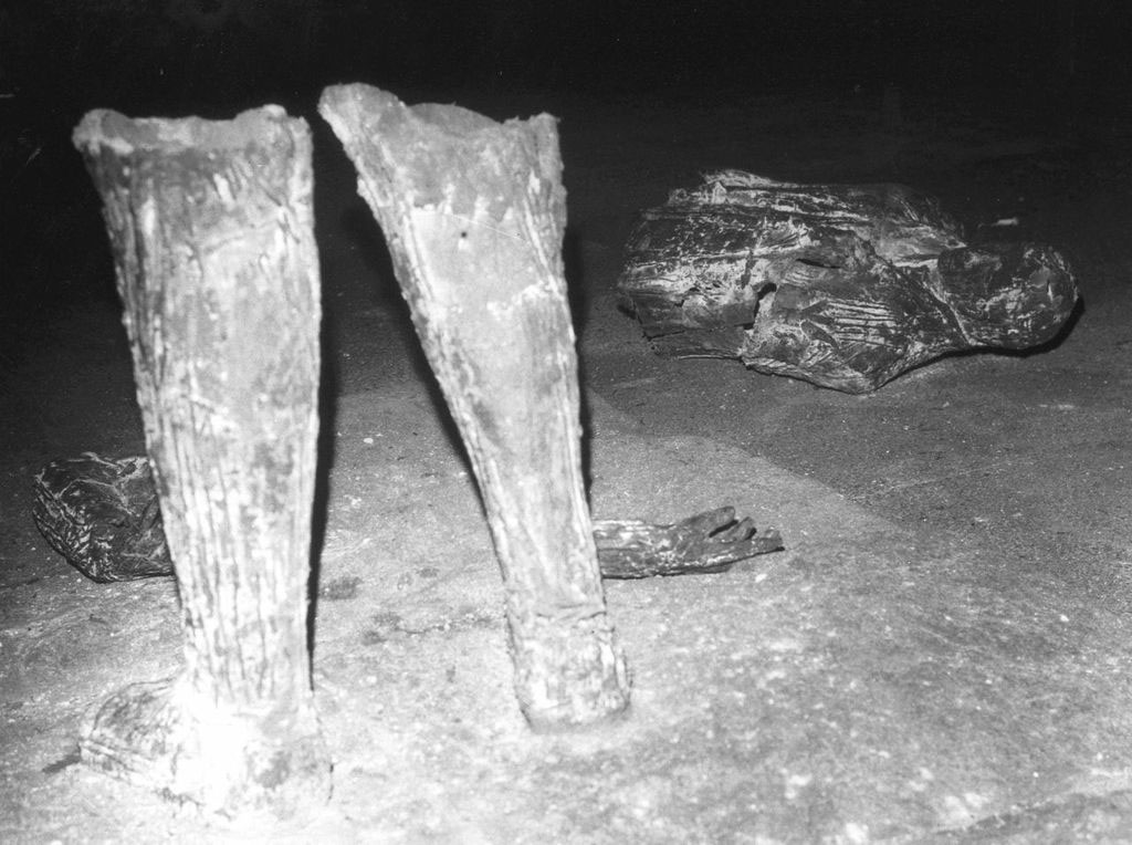 NEW EPISODE of Three Castles Burning.

Edward Delaney's monument of Theobald Wolfe Tone has survived much, from criticism to the 1971 bombing. With the monument illuminated for DCC Dublin Winter Lights,  it seemed a good time to explore the 1898-1967 saga around a Tone statue in