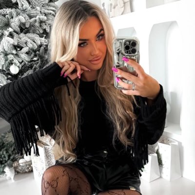LilMissTai's tweet photo. #NewProfilePic https://t.co/cceCh8utm8
