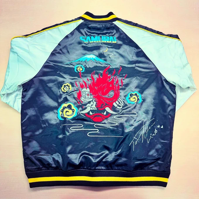 お宝のSAMURAIスカジャンにレベッカのサイン #サイバーパンク2077 #Cyberpunk2077 #わしゃがな