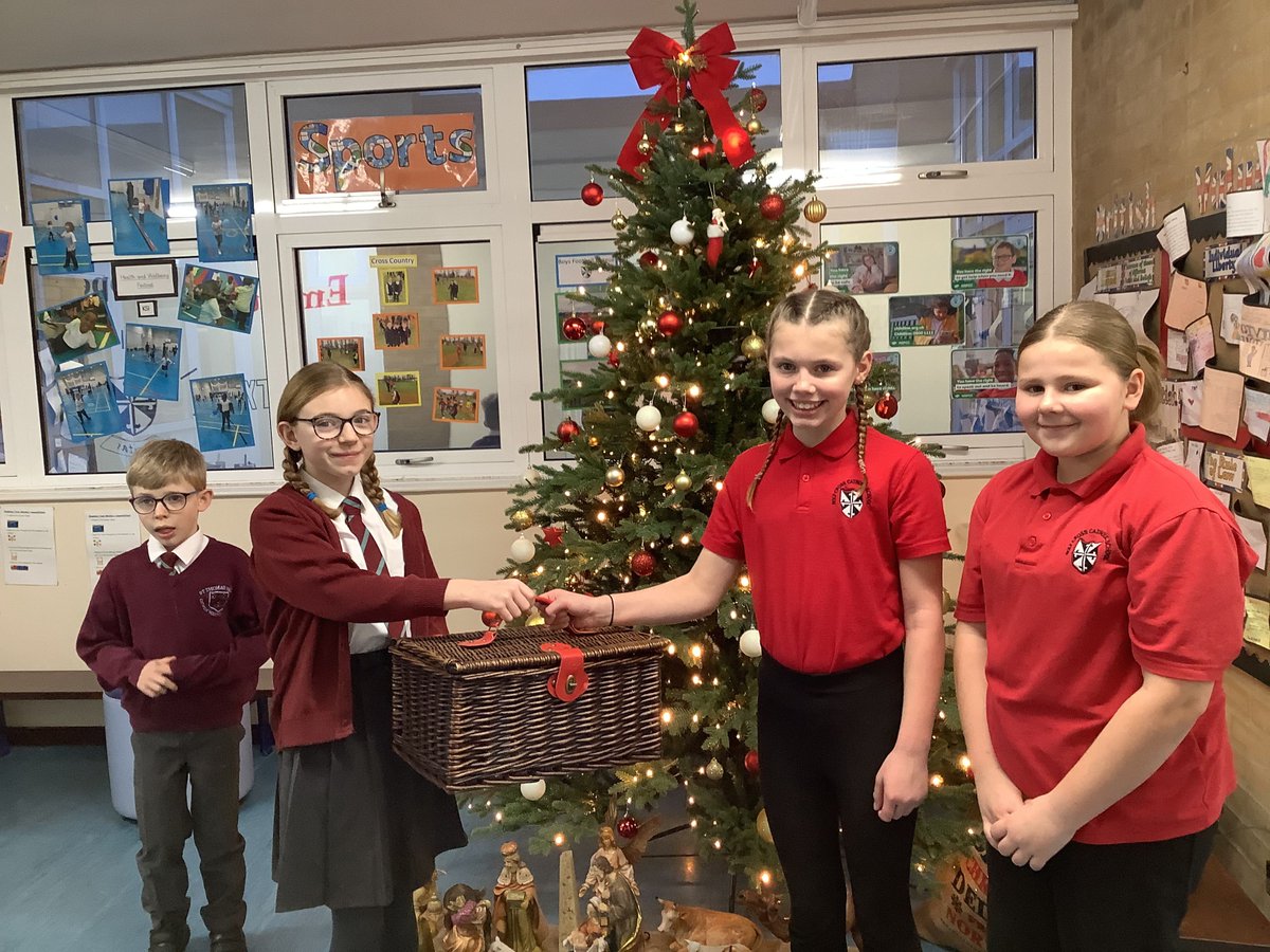 LeicesterHoly's tweet photo. Today we had the Trust Travelling Crib. It was given to us from St Thomas More and we have now handed it St John Fisher. We had a lovely celebration of the word and a time to reflect of the Christmas story as we wait for the birth of Jesus. https://t.co/cKeGVAW3O5