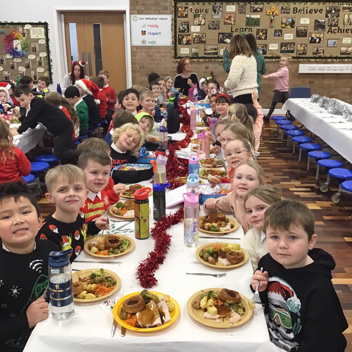 2F love their Christmas dinner!