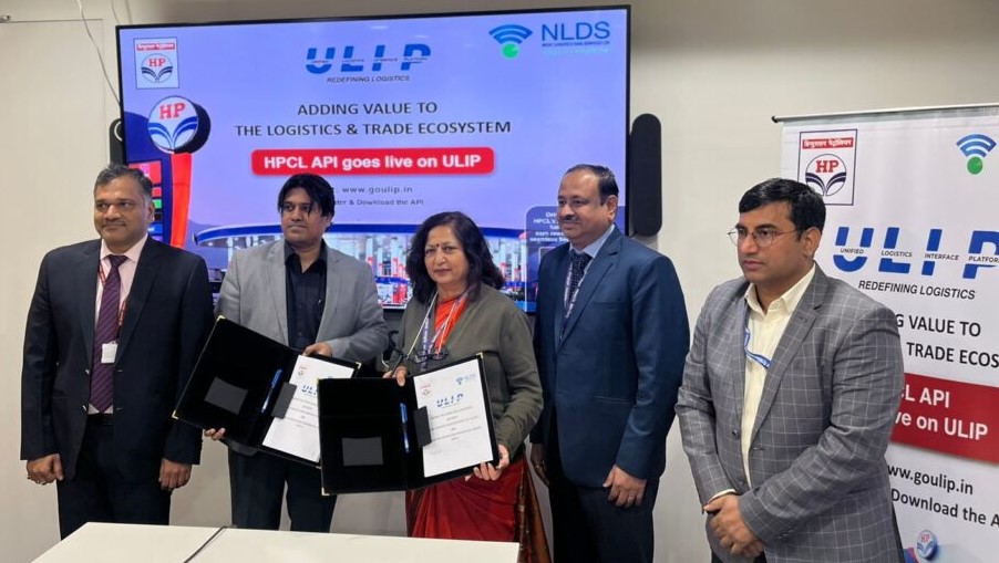 nicdc01's tweet image. Fueling Efficiency in Logistics: @HPCL collaborates with @NLDSLDB to integrate APIs into ULIP

Hindustan Petroleum Corporation Limited (HPCL) has taken a transformative step by integrating its APIs with the Unified Logistics Interface Platform (#ULIP).