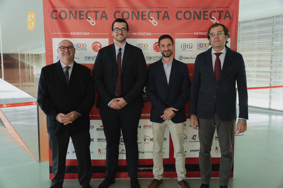 AjeCartagena's tweet image. 💫Una imagen que habla por sí sola.
Gracias a @Pablockcripto  y a los expresidentes de AJE Cartagena y comarca, que nos recordaron cómo la experiencia y el emprendimiento siguen impulsando grandes proyectos.
Gracias por el apoyo Martiniano, Jose Manuel y @pedropablohh