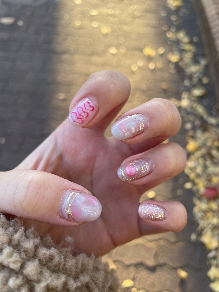 nana_ka__i's tweet photo. 地元帰った時にネイル新しくしたのー💅
とっても可愛くてお気に入り🌷🩷
全然そんなつもりなかったけど春っぽいネイルになっちゃった笑
#NANAKA #ネイル #newneil https://t.co/sKELGWvcSL