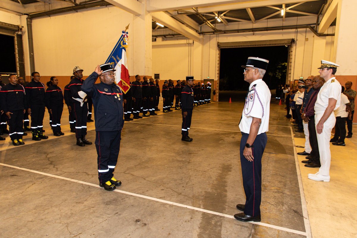 #Cérémonie I Le Cne Croisetu prend officiellement le commandement du CSP Fort de France.  

Félicitations et réussite pour cette nouvelle mission !